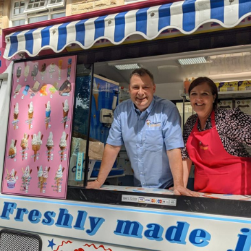 Mr Whippy visits Headingley Hall